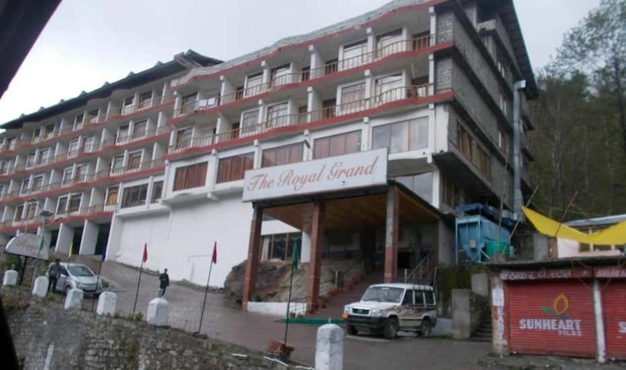 The Royal Grand, Manali Hotel Jagatsukh Bagian luar foto